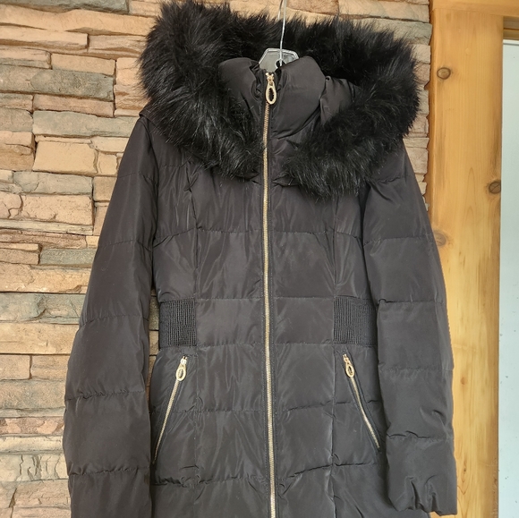Down Coat Size Small - Picture 5 of 9